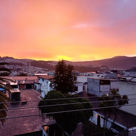 El Vergel Norte Quito Bagian luar foto